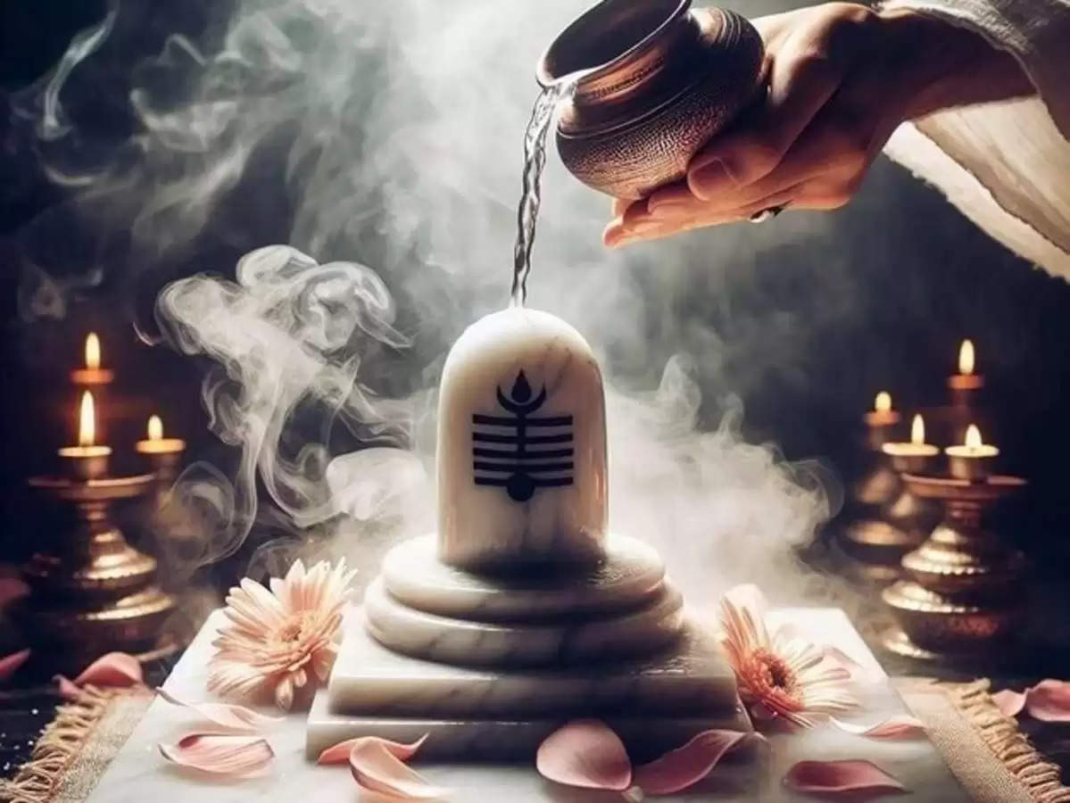 Sawan Shivratri 2024 कैसे करें शिवलिंग का जलाभिषेक? यहां जानें संपूर्ण विधि और जरूरी नियम