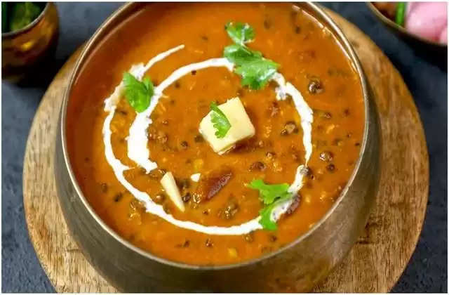 Make sure to make urad dal on Karva Chauth 2024, you will get restaurant like taste, know the method of making, watch video.