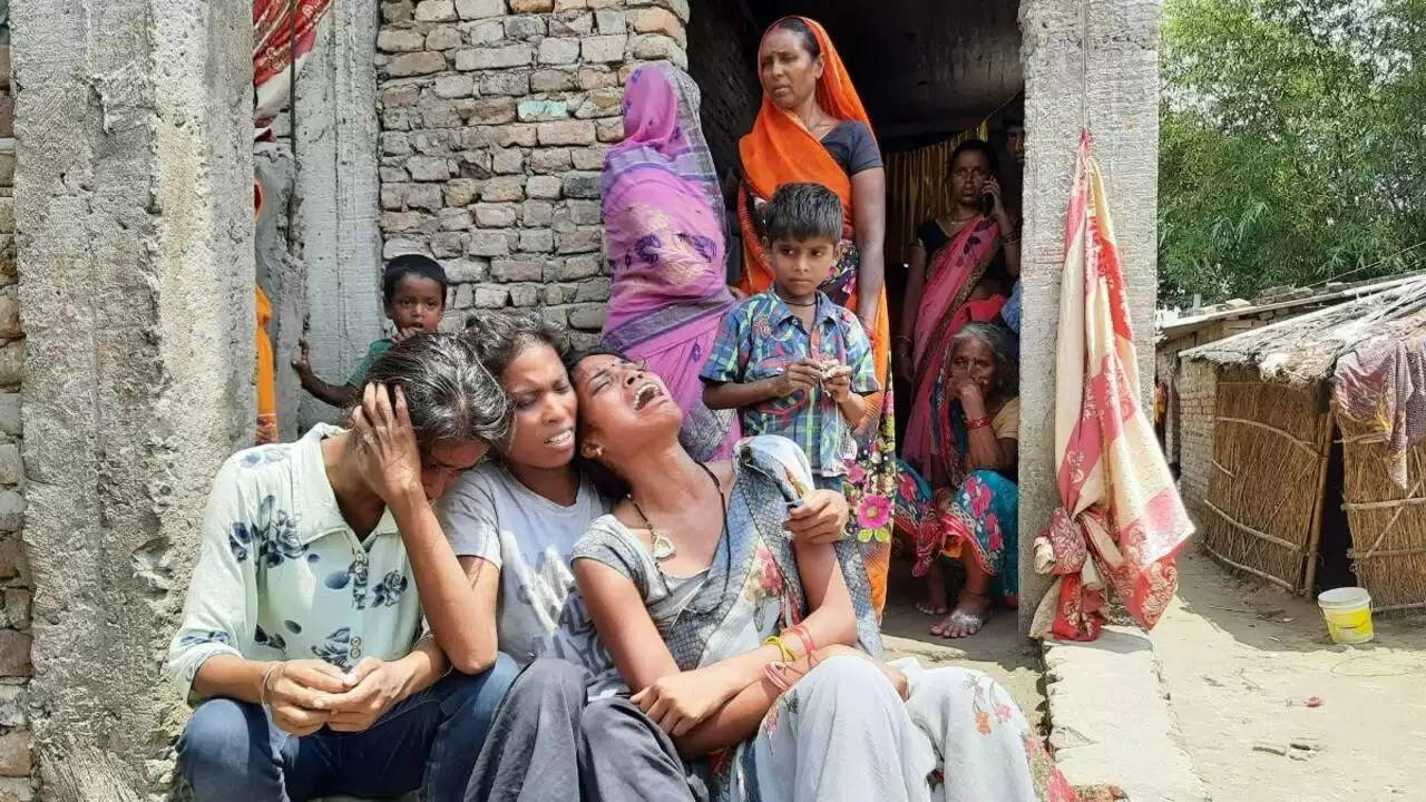 Eyesight lost, then breathing broke… poisonous liquor again wreaked havoc in Bihar, more than 20 people died