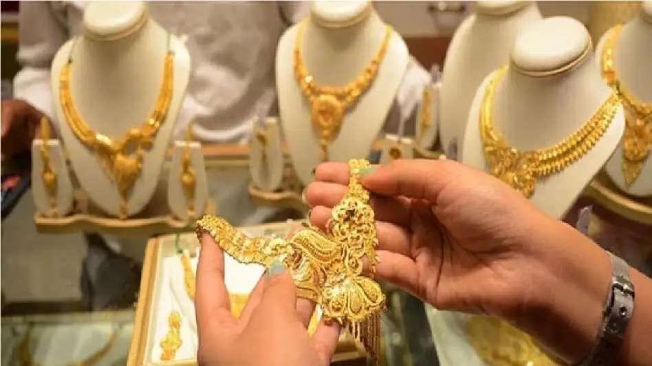 Gold Silver Price Today: Gold and silver prices fell as the wedding season started, know what is the rate in your city today