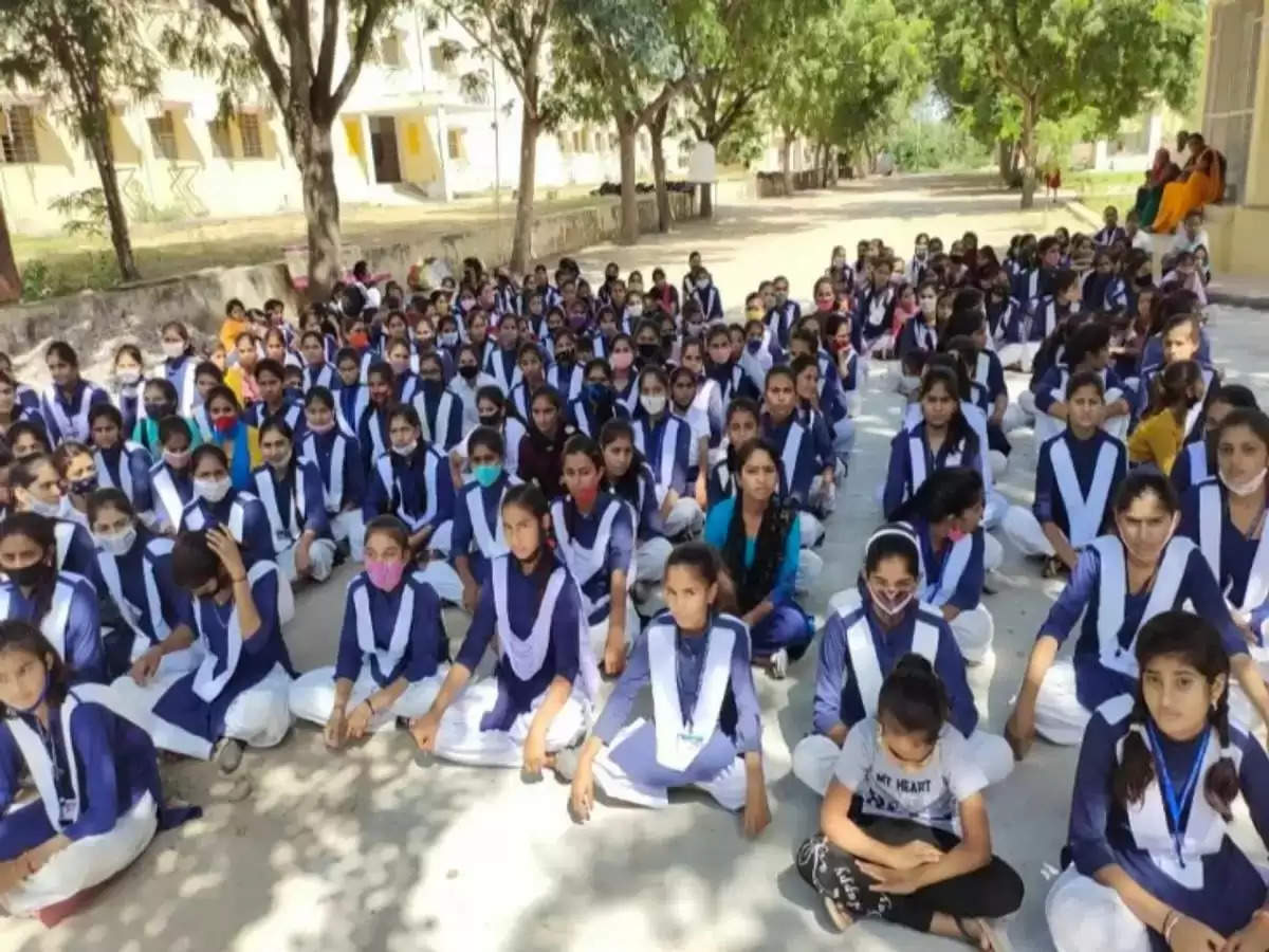 Jaipur एकलव्य मॉडल स्कूल पहुंचे ग्रीन बॉक्स कंपनी के निदेशक ने बच्चों को दिए टेक्नोलॉजी टिप्स