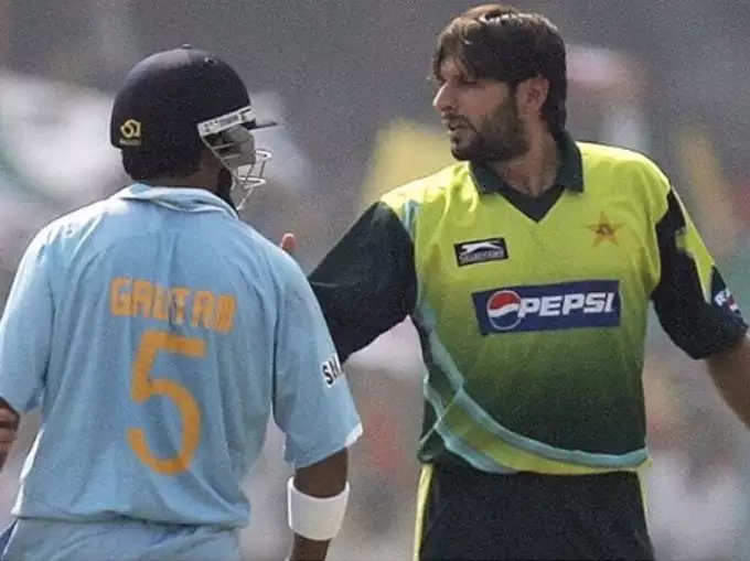 5 biggest battles of cricket, know when cricket got embarrassed