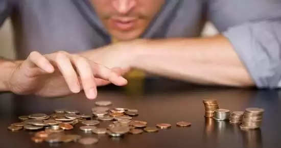 Vastu Tips: Never keep these things in your pocket, otherwise you may become a victim of financial crisis and poverty.