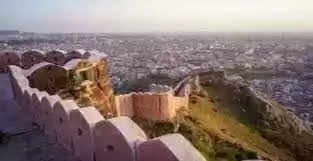 शांति और खूबसूरती से भरपूर हैं जयपुर का ये किला, जहां होता है असली जन्नत का एहसास, देखें वायरल वीडियो