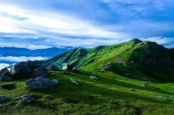 If you are also fond of adventure, then explore this best place of Himachal Pradesh in May-June.