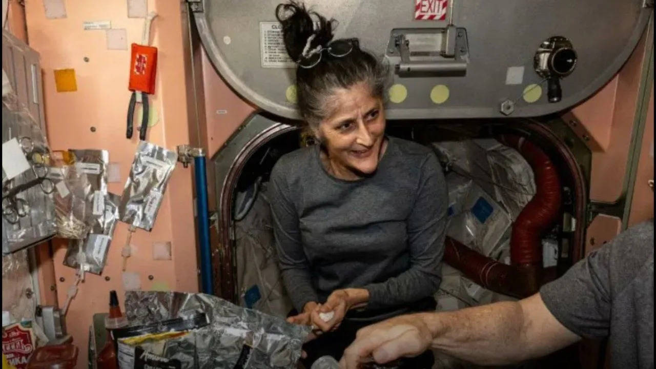 Why did Sunita Williams, trapped in the space station, start losing weight? You will also be stunned to know the reason