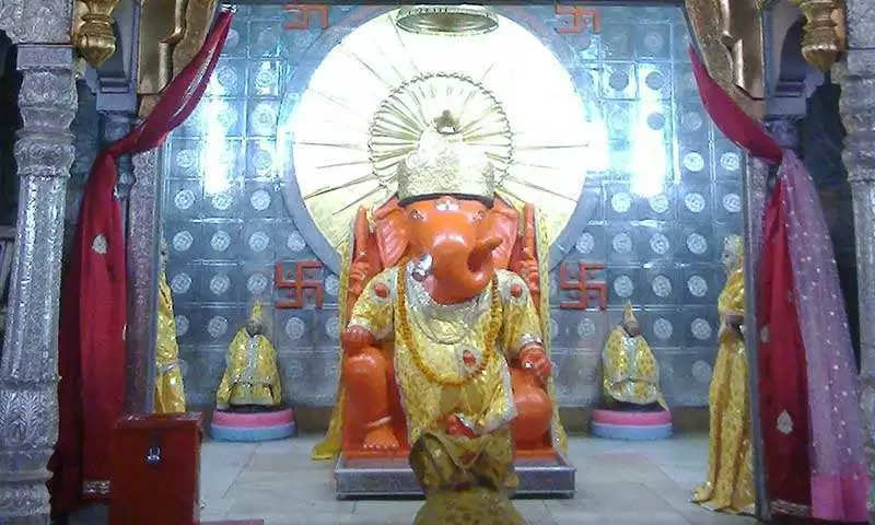 राजस्थान का वो अनोखा गणेश मंदिर, जहां सोने के कटोरे में मिलता था प्रसाद,वीडियो में जानें इसके पीछे की कहानी