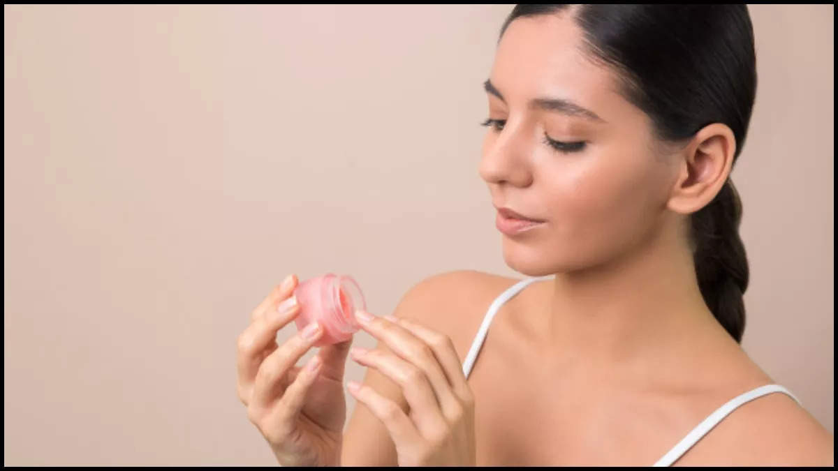 Are you making these mistakes while buying lip balm? This is how you can identify the real and fake ones.