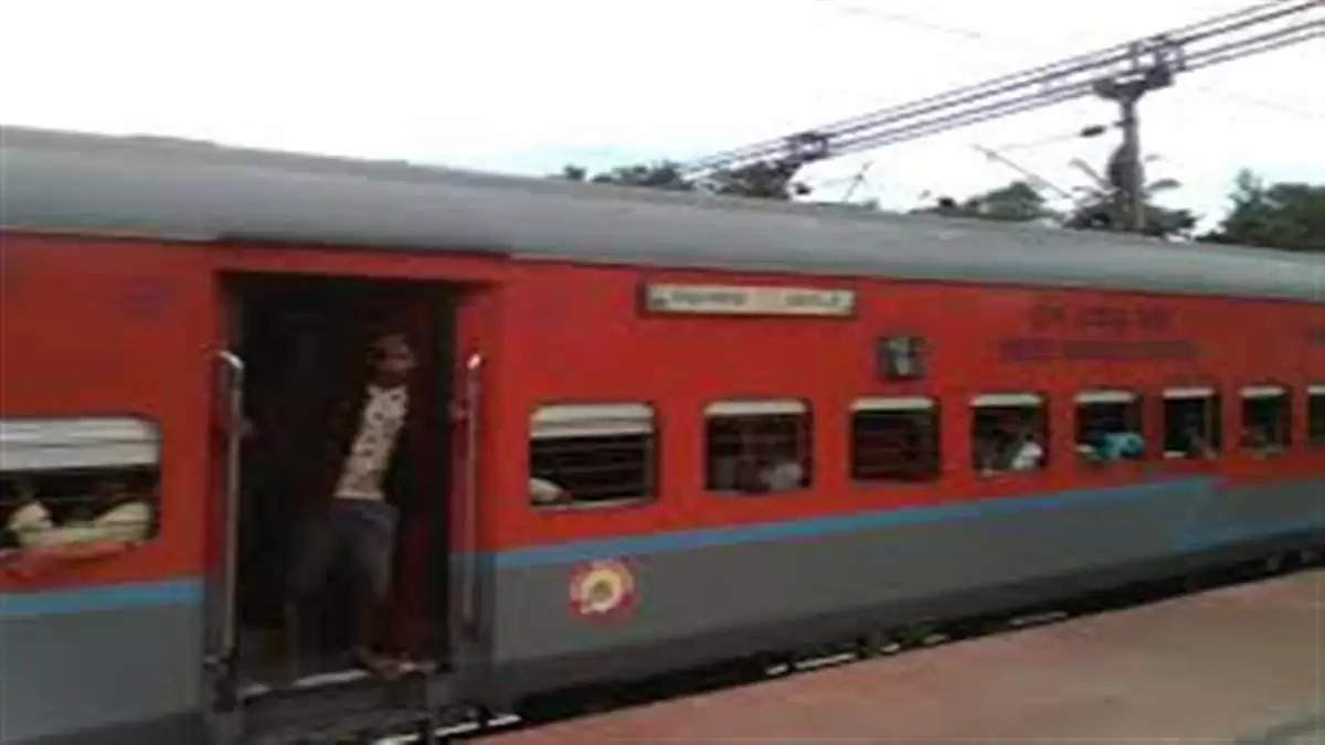 Bilaspur मुंबई से बालेश्वर के मध्य चलेगी समर स्पेशल ट्रेन, शुरू कर दें अभी से बुकिंग