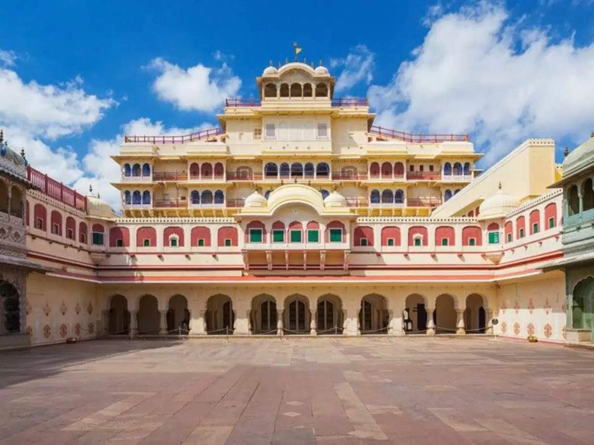 वायरल डॉक्यूमेंट्री में देखें जयपुर शहर की शान "सिटी पैलेस" का इतिहास और रोचक तथ्य