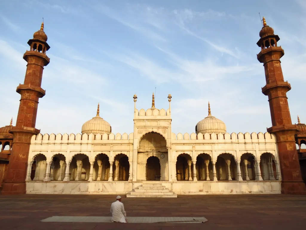 ईद के मौके पर आप भी जरूर करें मध्यप्रदेश के इन मस्जिदों की सैर, मिलेगा अनोखा अनुभव