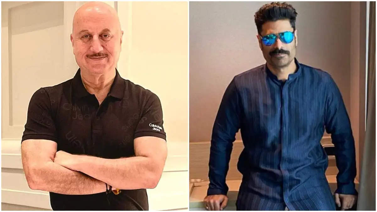 Anupam Kher wishes his son Sikander Kher a happy birthday, you will laugh after hearing the demand for return gift