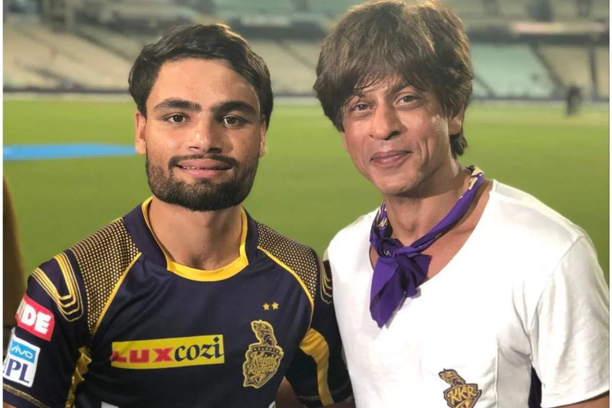 Shahrukh Khan ने की क्रिकेटर रिंकू सिंह के परिवार से मुलाकात, सोशल मीडिया पर वायरल हो रही तस्वीरें