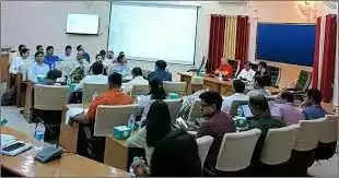 Udaipur एडीएम ने कहा- आमजन को मिले समुचित स्वास्थ्य सेवाओं का लाभ