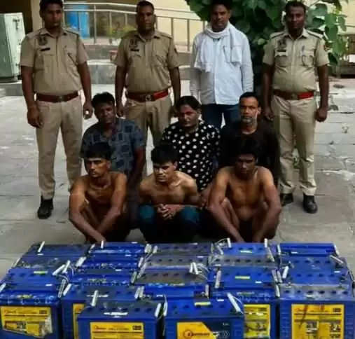 जयपुर पुलिस ने किया आमेर थाना इलाके से ई-रिक्शा की बैटरियां चुराने वाली गैंग का पर्दाफाश, वायरल फुटेज में देखें पूरा बयान