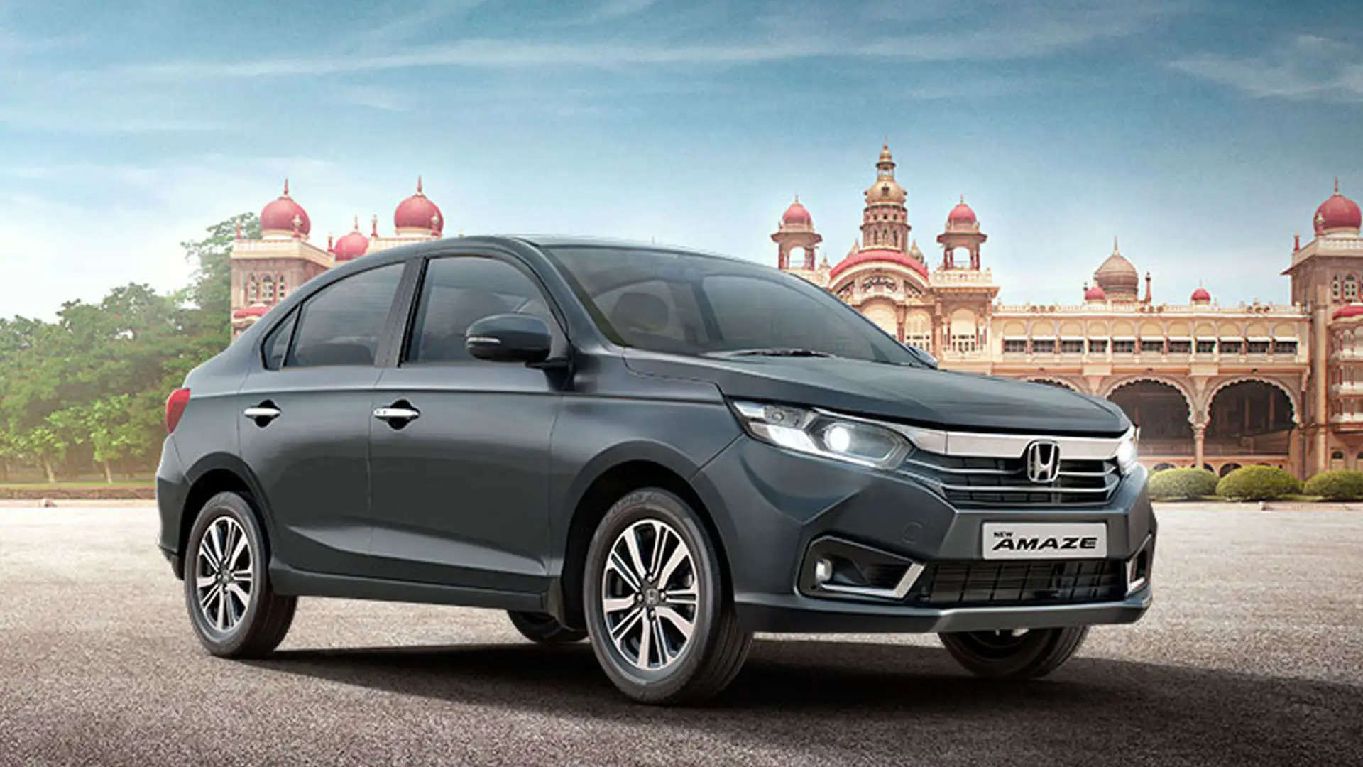 Bring it home cheap! This Honda car is getting a bumper discount of ₹ 1.22 lakh, the features will make you want to buy it immediately.