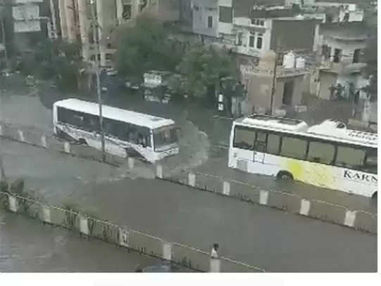अब बारिश से सीकर रोड पर नहीं भरेगा पानी, वायरल वीडियों में देखें ताजा हालात