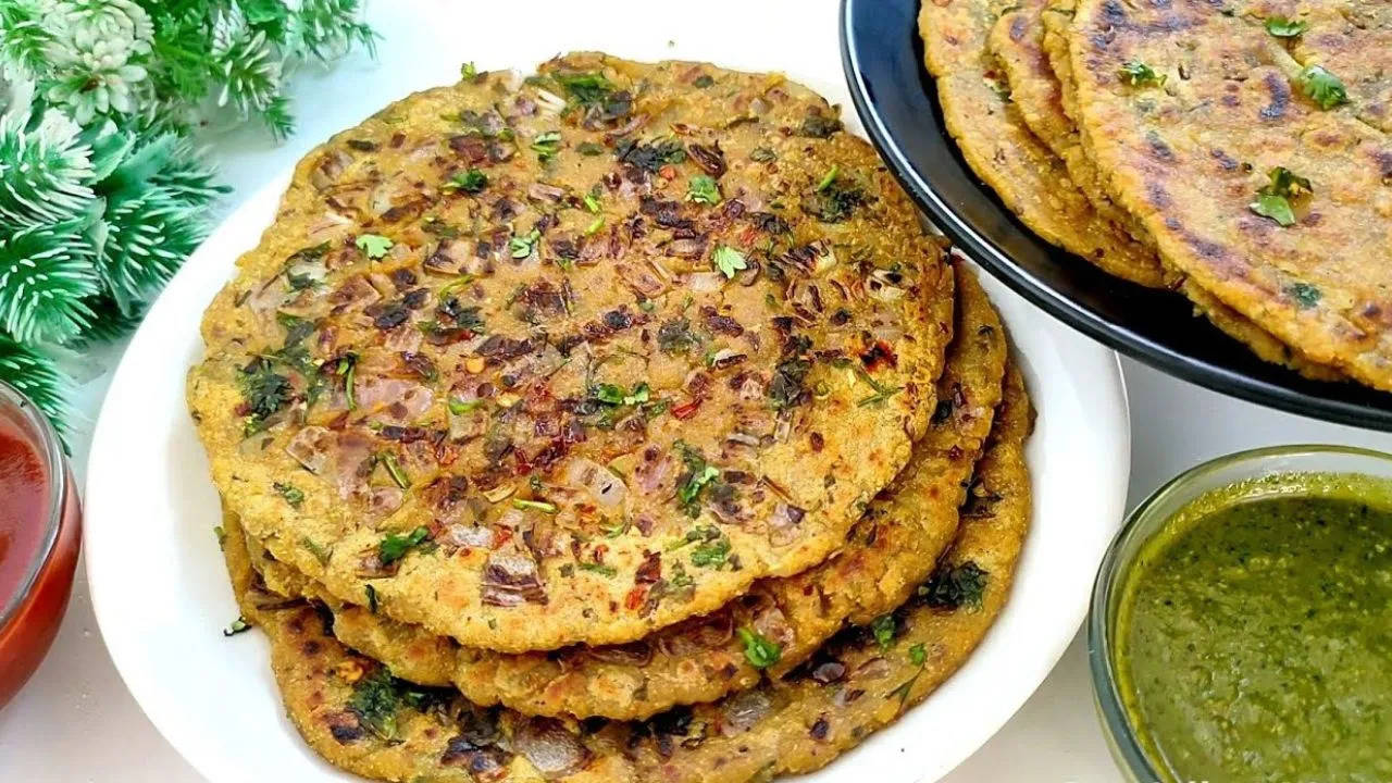 Are you also bored of eating potato parathas, then prepare onion paratha like this, know the method of making it.